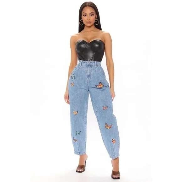 Fashion Nova Butterfly Jeans High Waist Straight Leg Denim Medium Wash‎ Size 7 - Picture 1 of 5